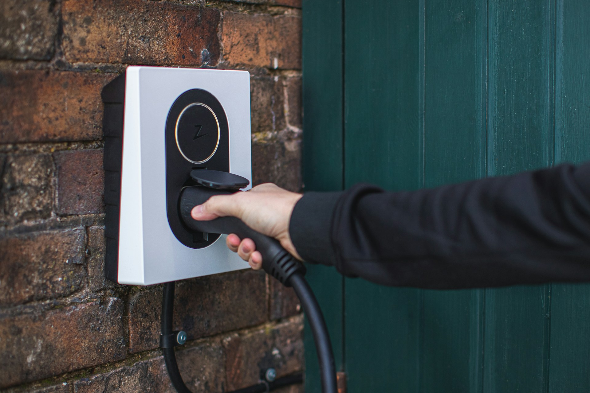 How Much Does It Cost To Install An EV Charger UK?